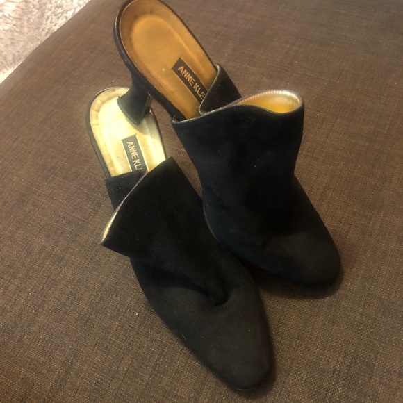 Anne Klein suede heeled mules - Picture 2 of 4